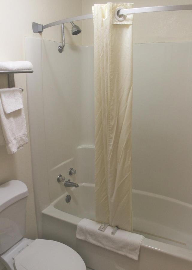Interstate Motel Rensselaer エクステリア 写真
