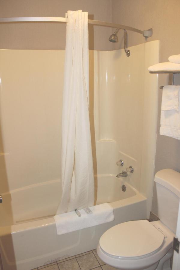 Interstate Motel Rensselaer エクステリア 写真